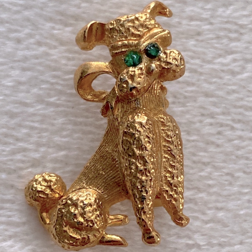 Puppy Dog green eyes brooch gold tone